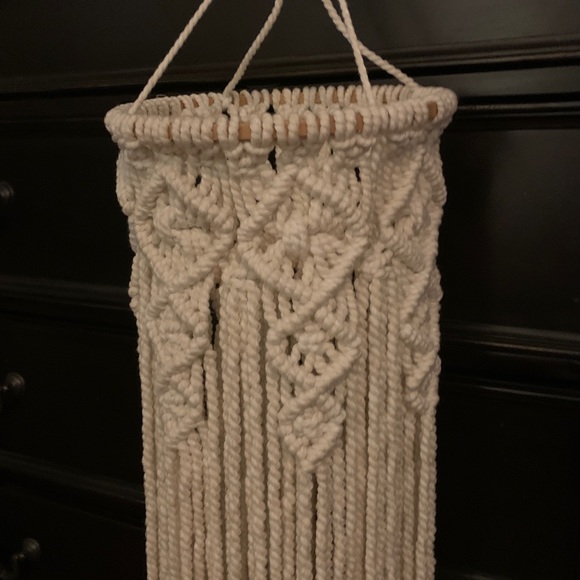 Assorted Categories, Sizes and Styles - Picture 9 of 12